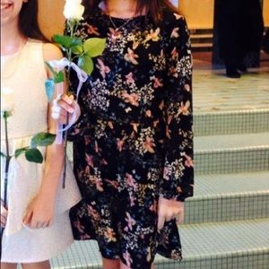 Gently used lightweight long sleeve dress